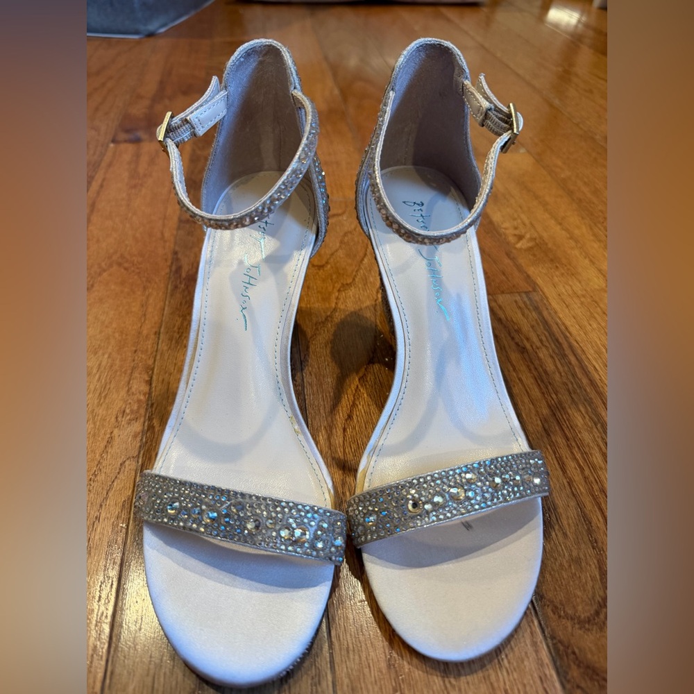 Betsey Johnson light gold Rhinestone Sandals